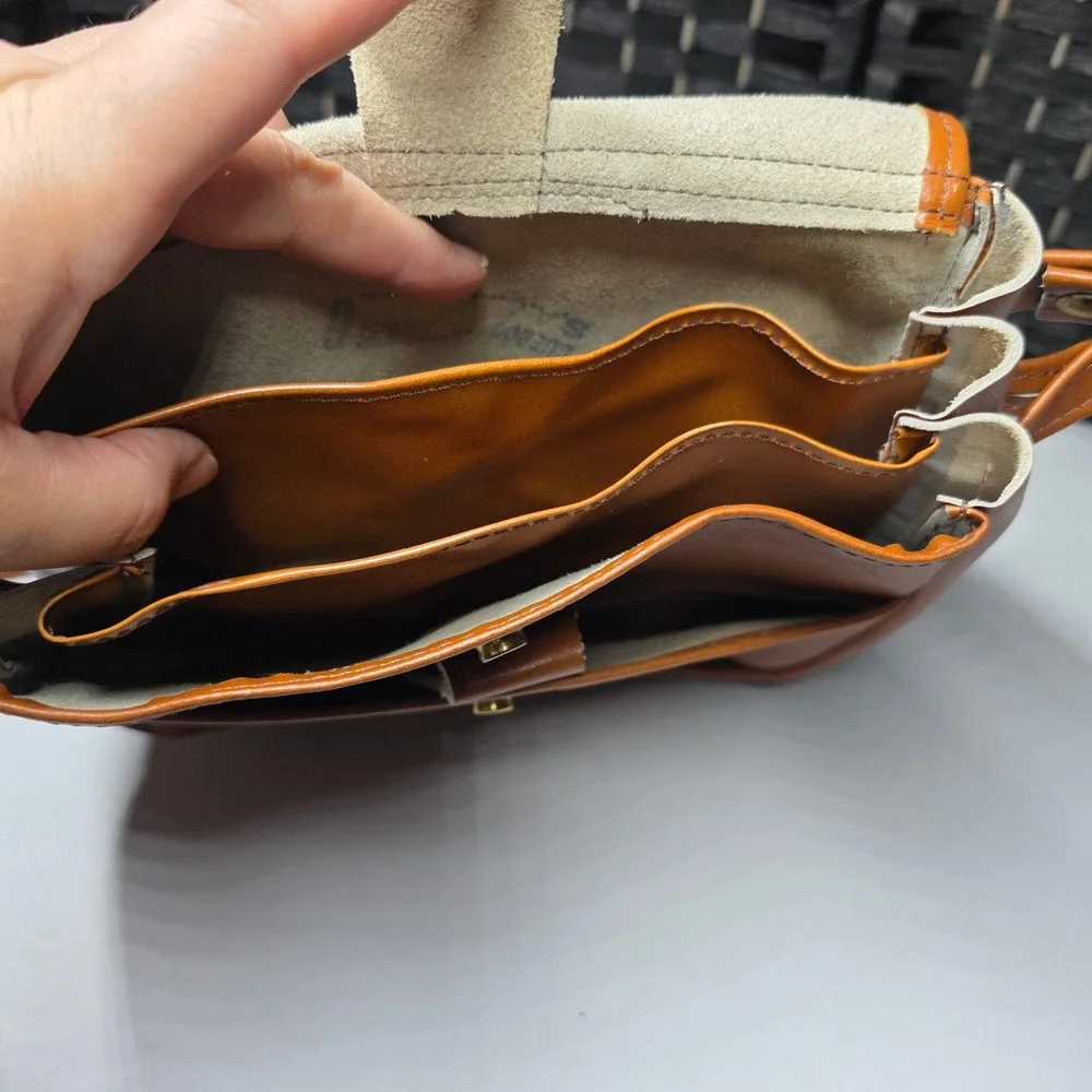 Cueros Argentinos Vintage Tan Leather Crossbody Saddle Bag Small Accordion Purse